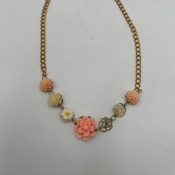 Pink Gold Floral Statement Necklace Pre-own - Picture 6 of 8
